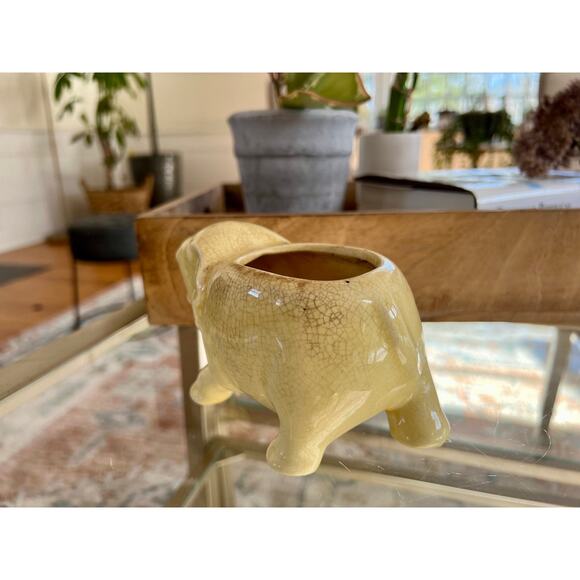 Vintage Ceramic Elephant Planter, Soft Yellow Flower Pot, Pastel Yellow Pottery - Picture 8 of 10